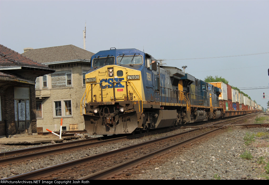 CSX 7690, CSX 5214 & CSX 774